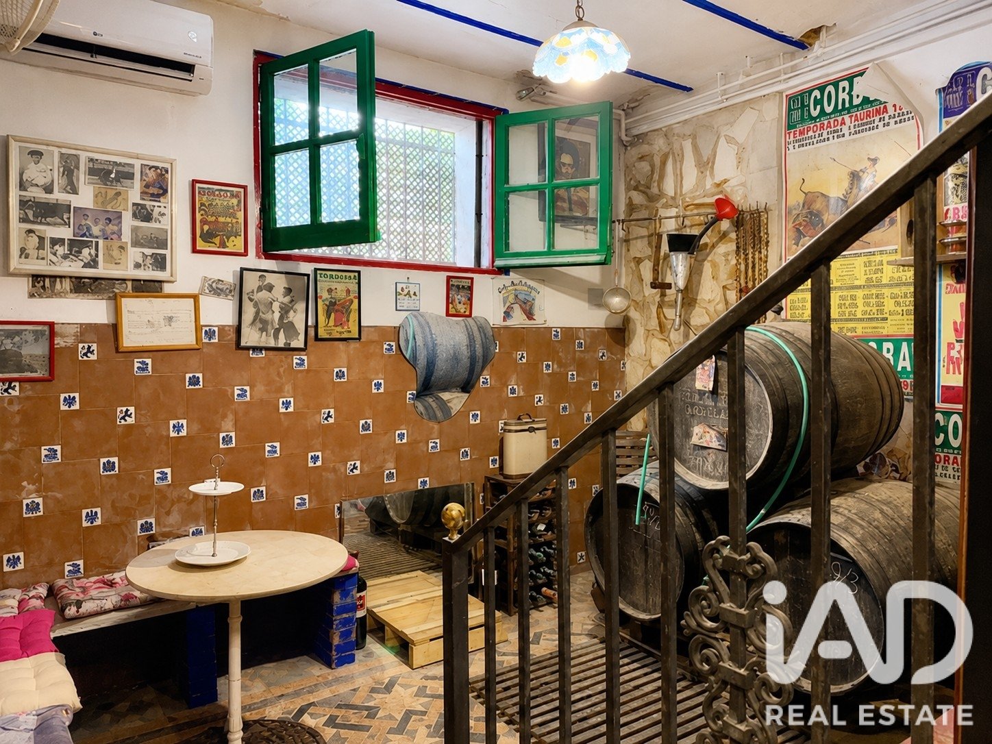 Talo Cordoba, Espanja 5 makuuhuonetta, 347 m2 No. 195805