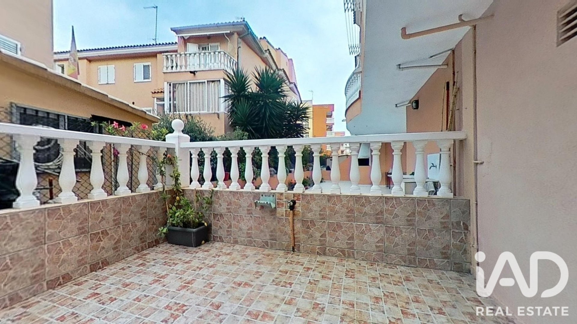 Kaupunkipientalo Moncofa, Castellon, Espanja 3 makuuhuonetta, 164 m2 No. 195801