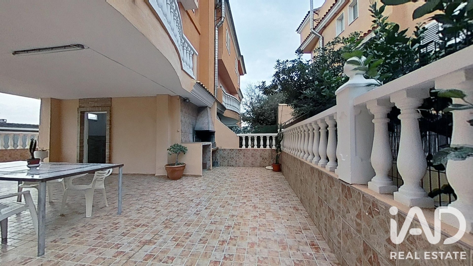 Kaupunkipientalo Moncofa, Castellon, Espanja 3 makuuhuonetta, 164 m2 No. 195801