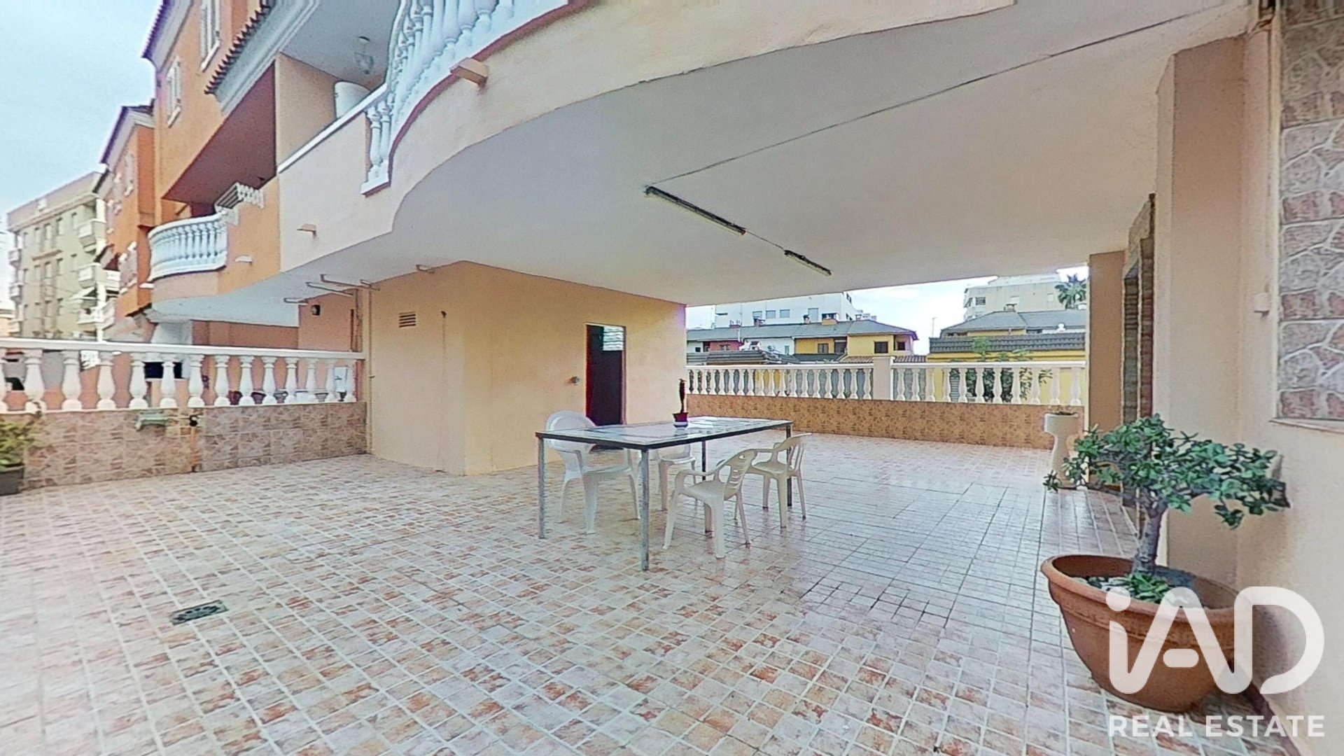 Kaupunkipientalo Moncofa, Castellon, Espanja 3 makuuhuonetta, 164 m2 No. 195801
