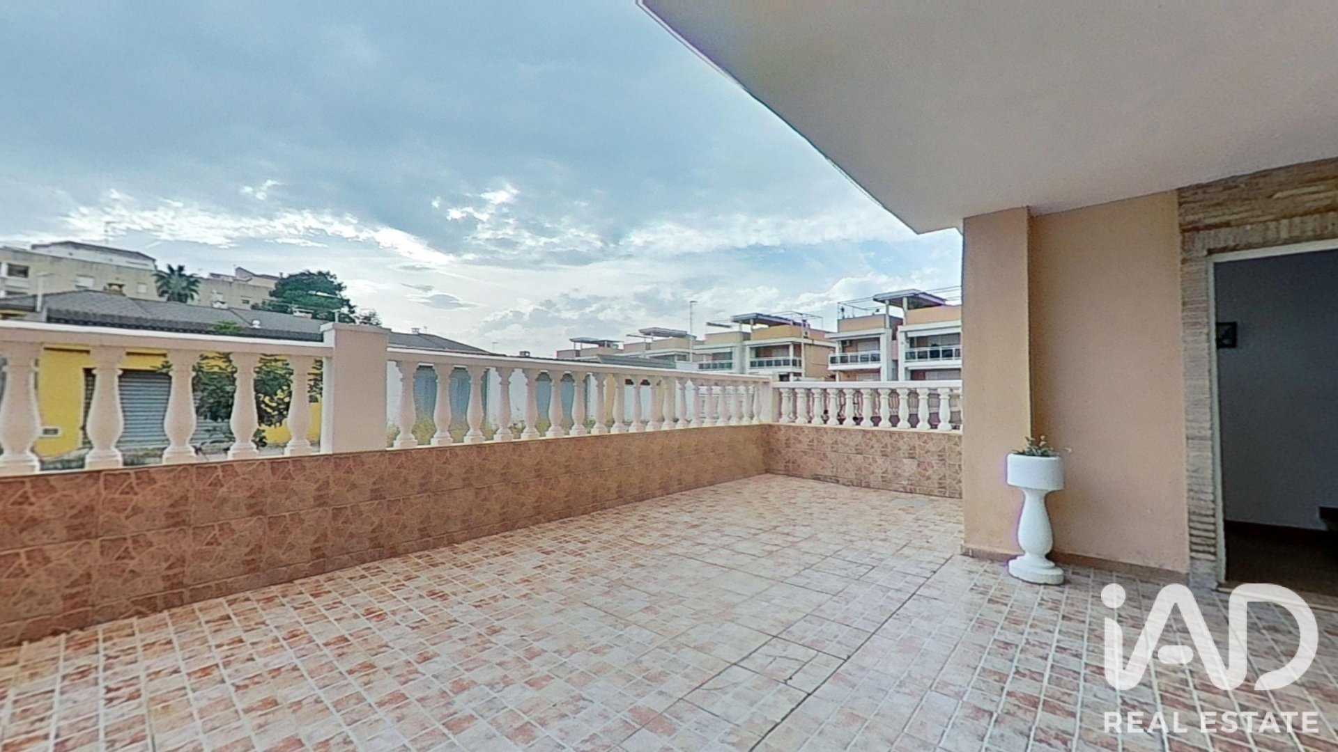 Kaupunkipientalo Moncofa, Castellon, Espanja 3 makuuhuonetta, 164 m2 No. 195801