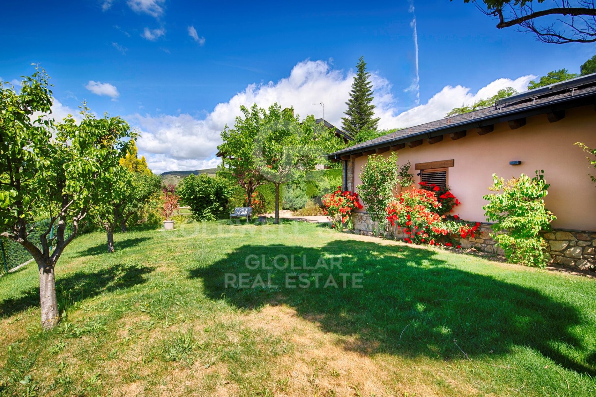 House in Spanien 4 Schlafzimmer, 300 m2 Nr. 178387