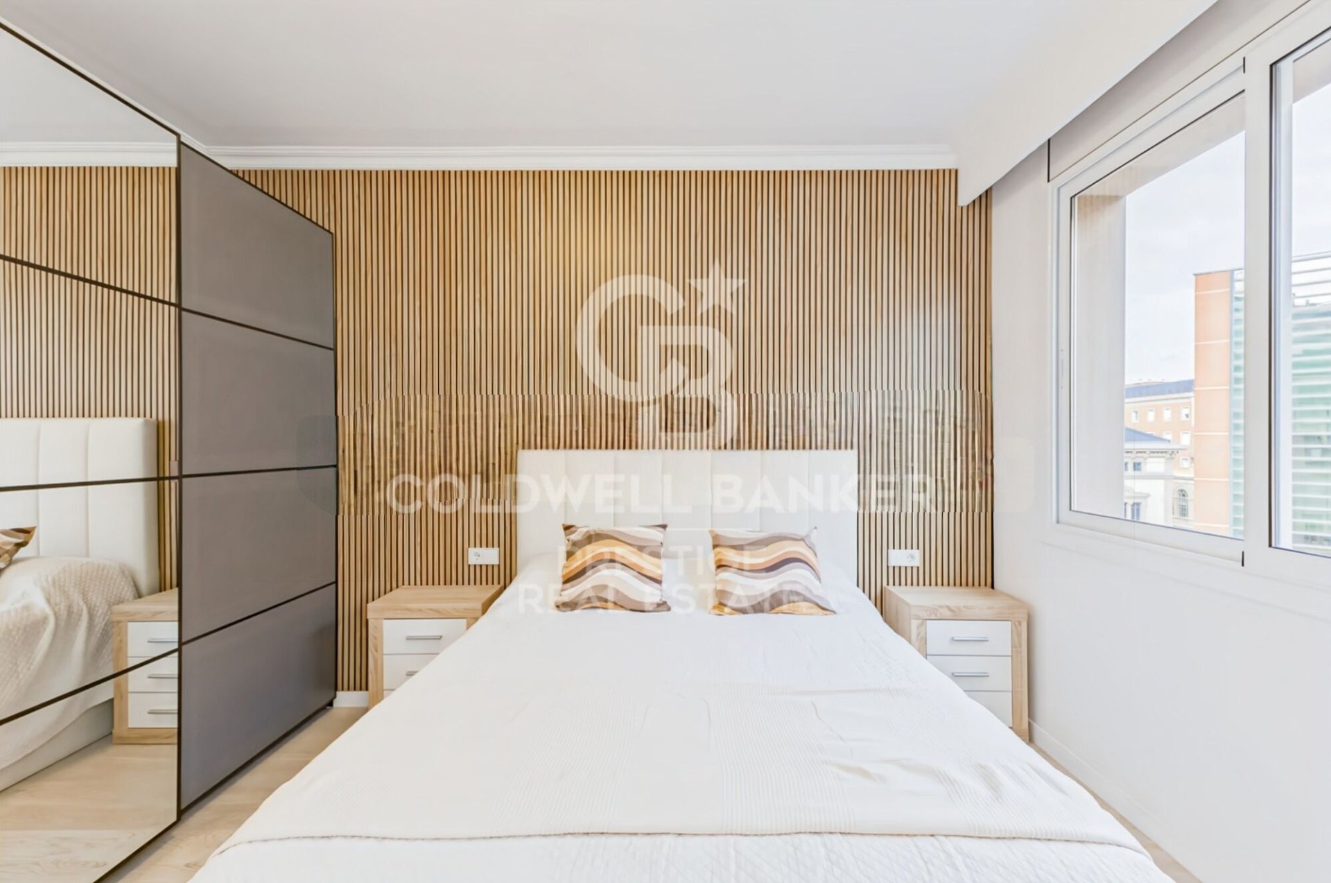 Apartament w Barcelona, Hiszpania 4 sypialnie, 111 mkw. nr 157294