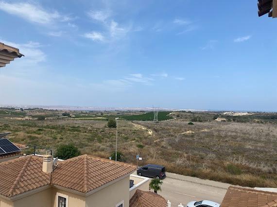 Talo San Miguel de Salinas, Alicante, Espanja 2 makuuhuonetta, 147 m2 No. 165898