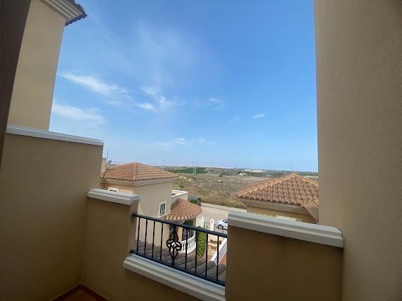Talo San Miguel de Salinas, Alicante, Espanja 2 makuuhuonetta, 147 m2 No. 165898