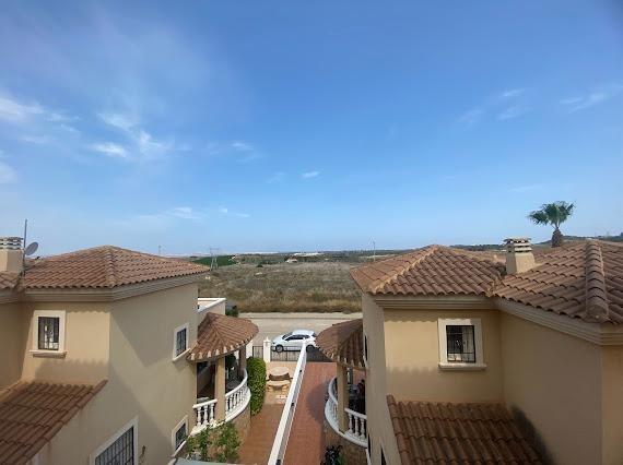 Talo San Miguel de Salinas, Alicante, Espanja 2 makuuhuonetta, 147 m2 No. 165898