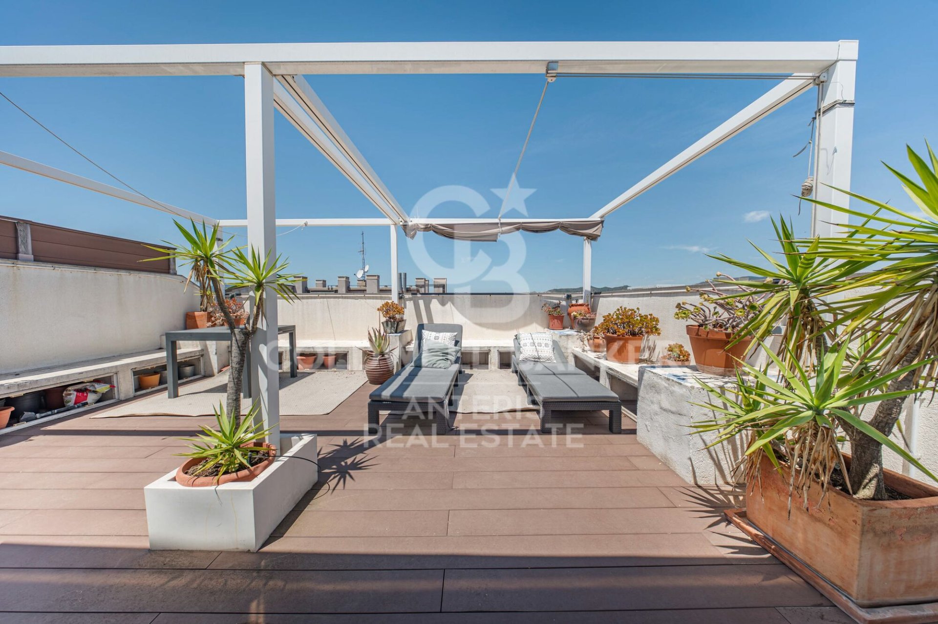 Kattohuoneisto Badalona, Barcelona, Espanja 4 makuuhuonetta, 152 m2 No. 178478
