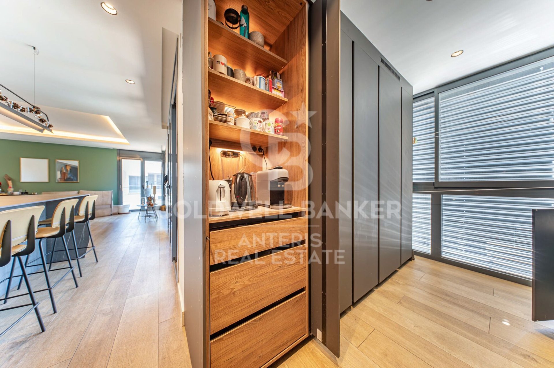 Kattohuoneisto Badalona, Barcelona, Espanja 4 makuuhuonetta, 152 m2 No. 178478