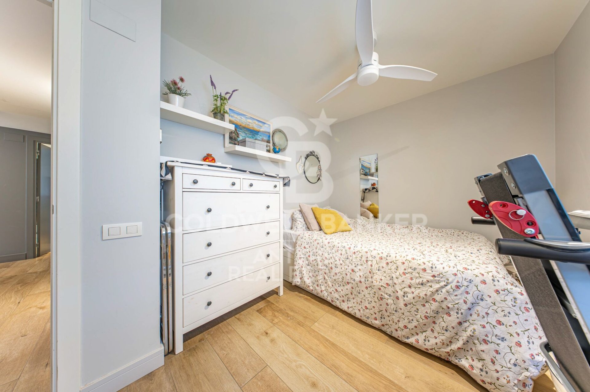 Kattohuoneisto Badalona, Barcelona, Espanja 4 makuuhuonetta, 152 m2 No. 178478