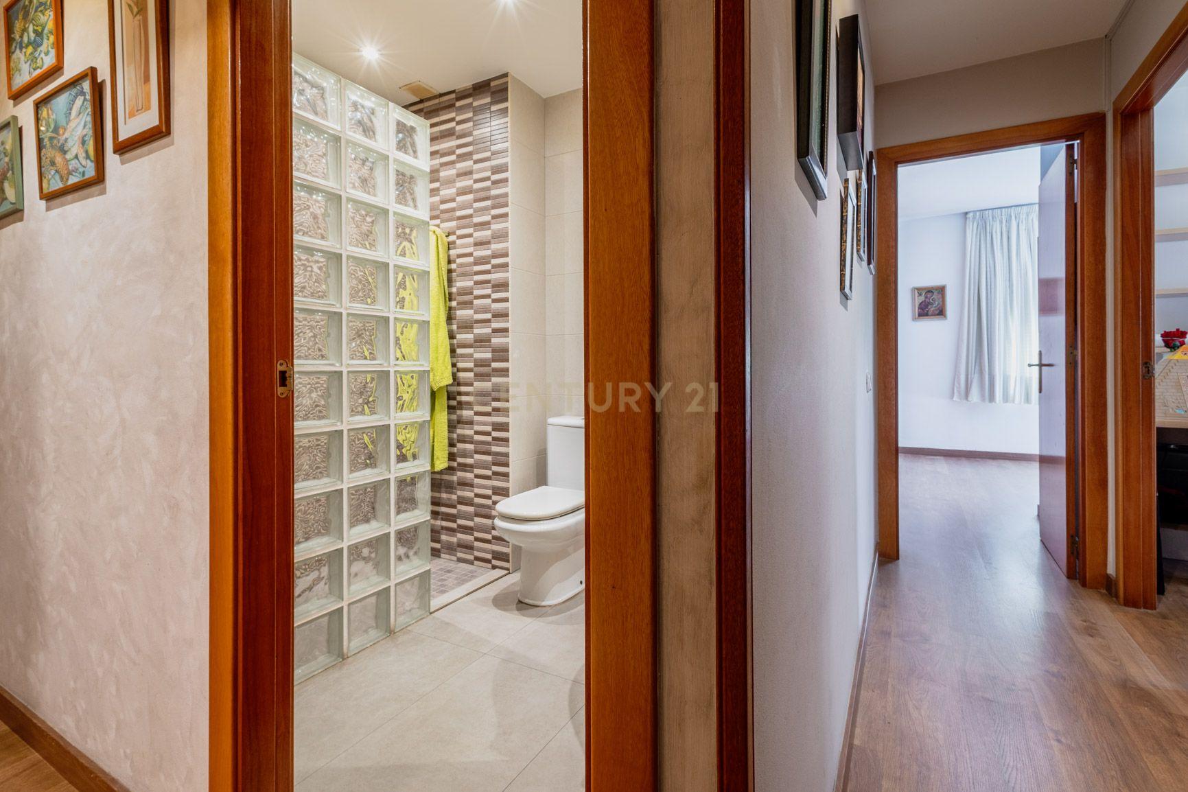Wohnung in Sant Feliu de Llobregat, Barcelona, Spanien 3 Schlafzimmer, 104 m2 Nr. 181323