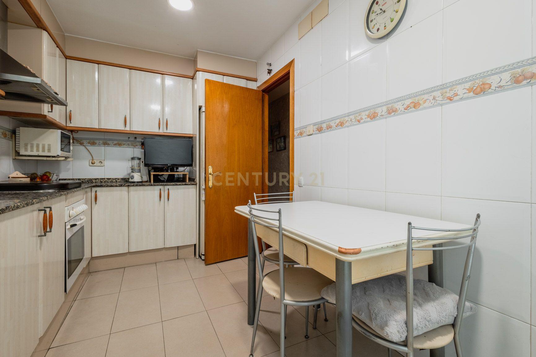 Wohnung in Sant Feliu de Llobregat, Barcelona, Spanien 3 Schlafzimmer, 104 m2 Nr. 181323
