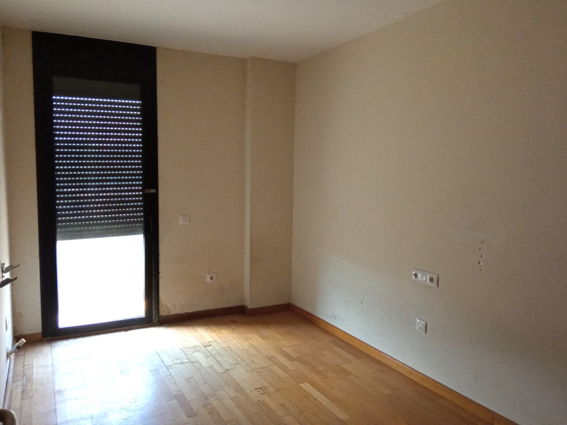 Commercial property in Igualada, Barcelona, Spain 3 bedrooms,  No. 181325