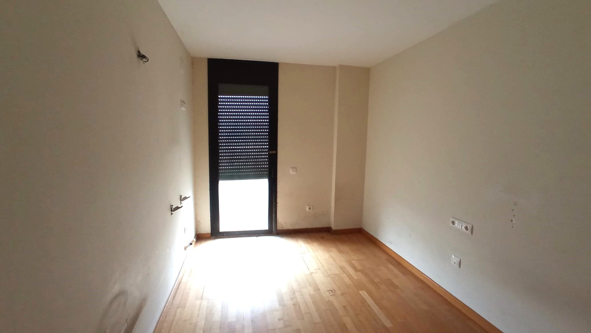 Commercial property in Igualada, Barcelona, Spain 3 bedrooms,  No. 181325