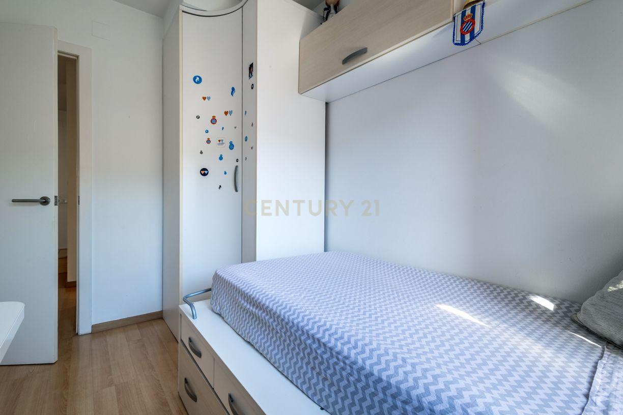 House à Sant Joan Despi, Barcelona, Espagne 4 chambres, 219 m2 No. 181324