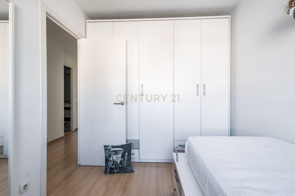 House à Sant Joan Despi, Barcelona, Espagne 4 chambres, 219 m2 No. 181324