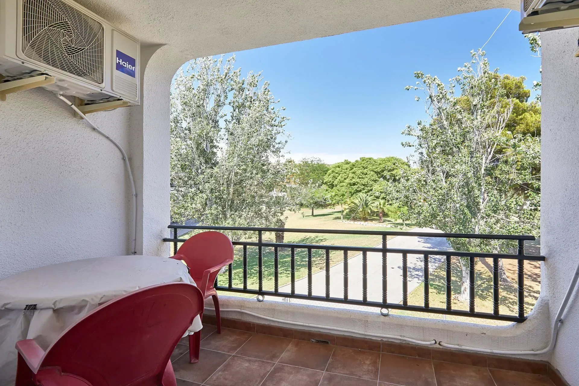 House in Sant Pere de Ribes, Barcelona, Spain 4 bedrooms, 207 sq.m. No. 181320
