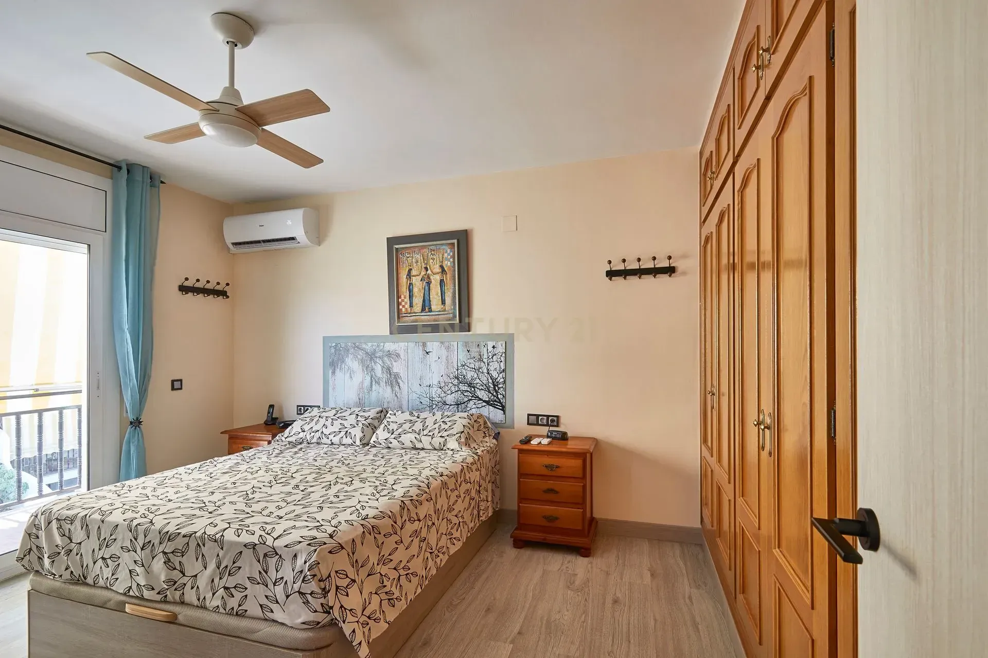 House in Sant Pere de Ribes, Barcelona, Spain 4 bedrooms, 207 sq.m. No. 181320