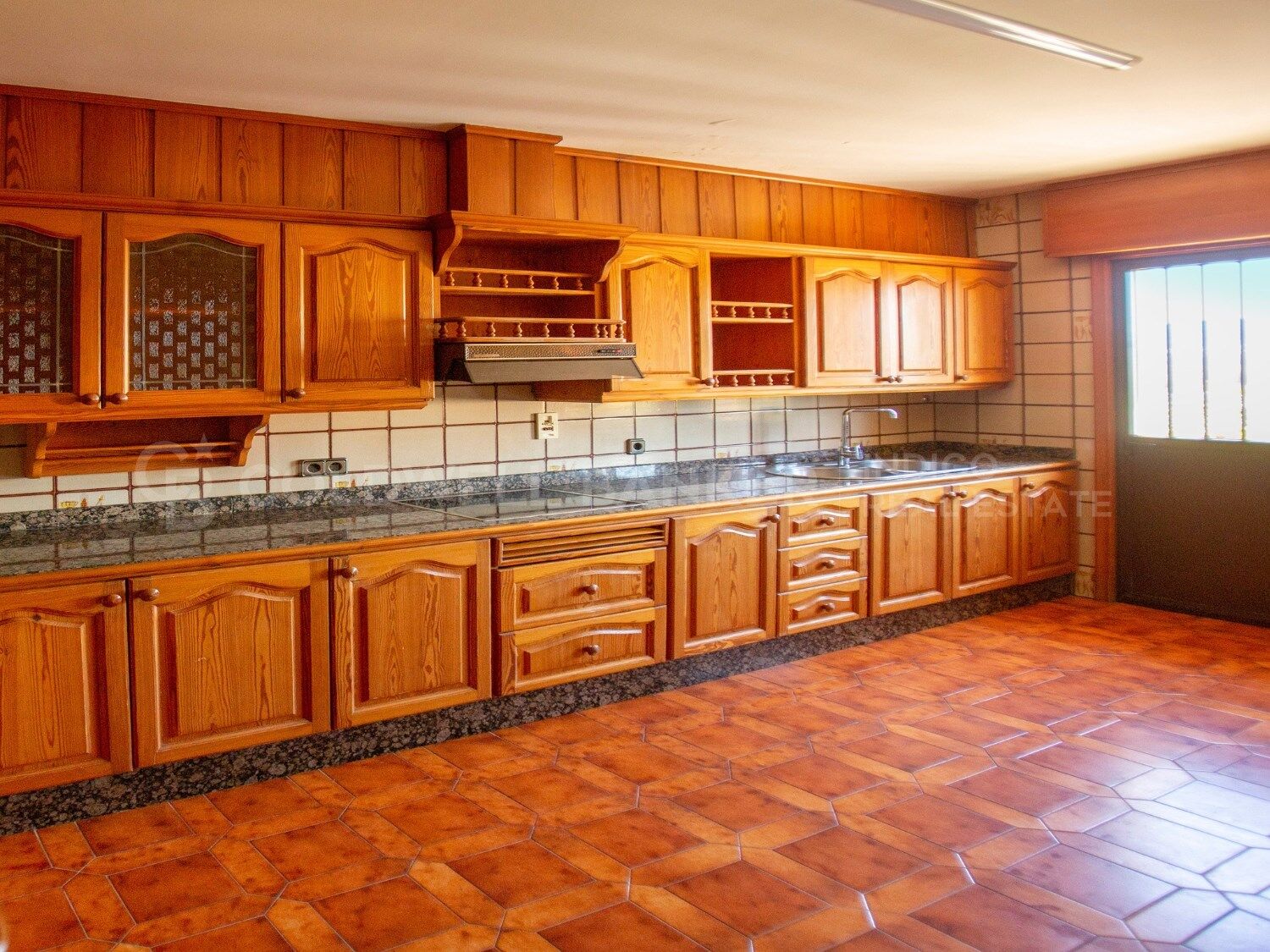 House à Sanxenxo, Pontevedra, Espagne 4 chambres, 772 m2 No. 160133