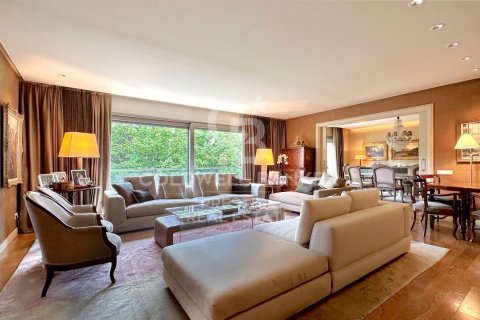 Квартира в Барселона, Испания 5 спален, 400м2 №160131