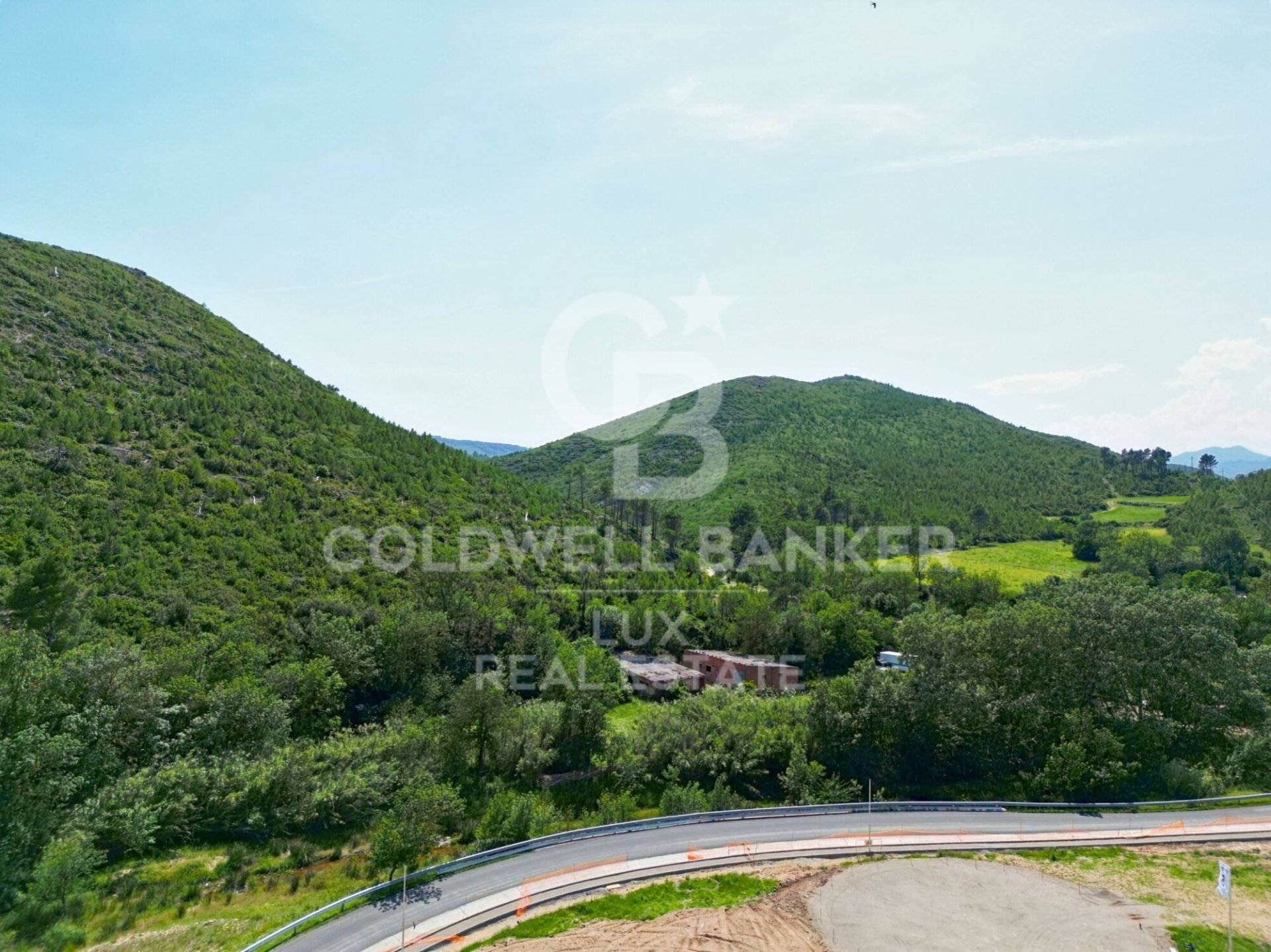 Parcela en Gerona, España 4203 m2 No. 160134