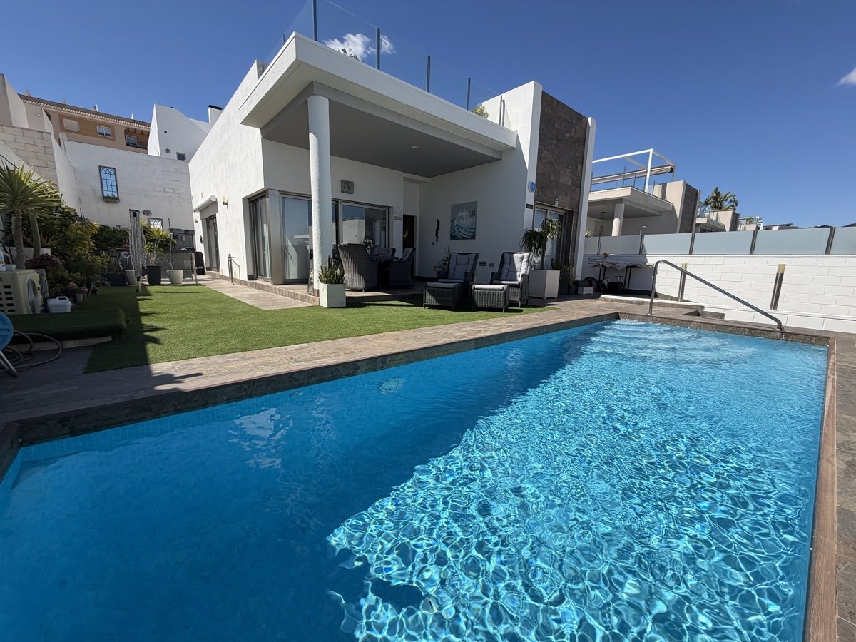 Villa Villamartin, Alicante, Spānijā 3 istabas, 115 m2 Nr. 188899
