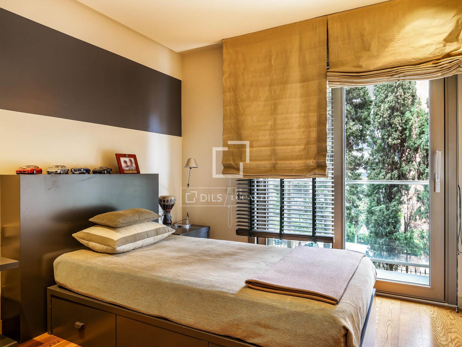 Apartamento en Barcelona, España 5 dormitorios, 400 m2 No. 150492