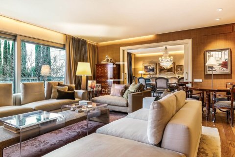 Apartamento en Barcelona, España 5 dormitorios, 400 m2 No. 150492