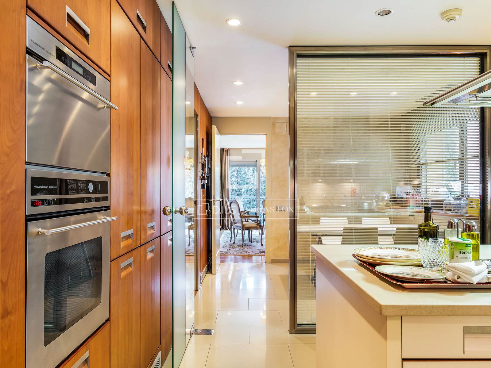 Apartamento en Barcelona, España 5 dormitorios, 400 m2 No. 150492