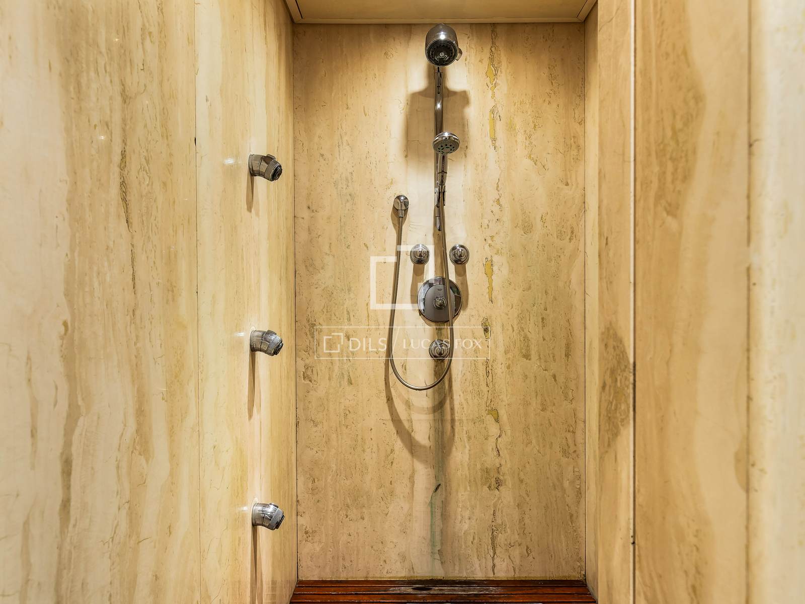 Apartamento en Barcelona, España 5 dormitorios, 400 m2 No. 150492