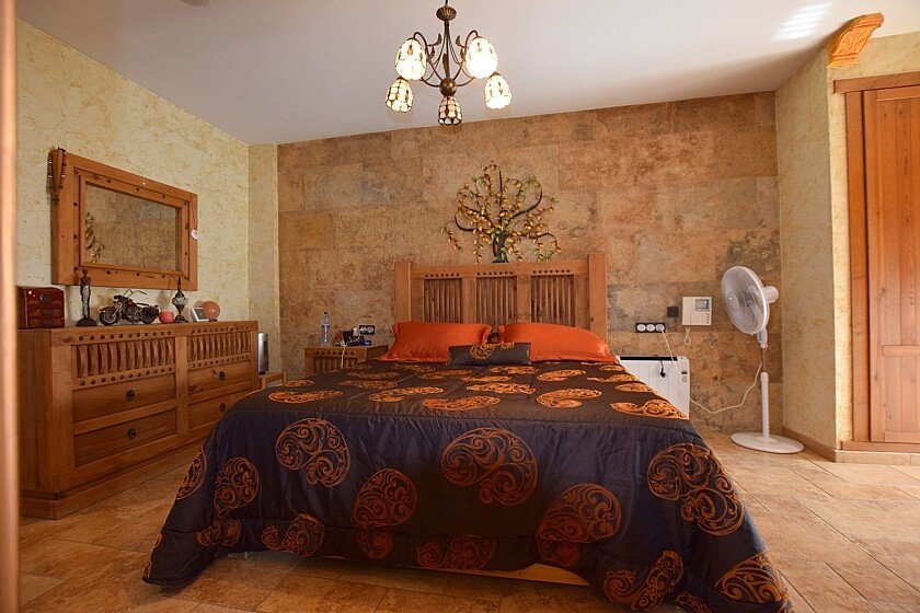 Villa in Redovan, Alicante, Spain 7 bedrooms, 350 sq.m. No. 111291