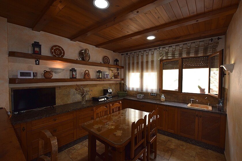 Villa in Redovan, Alicante, Spain 7 bedrooms, 350 sq.m. No. 111291