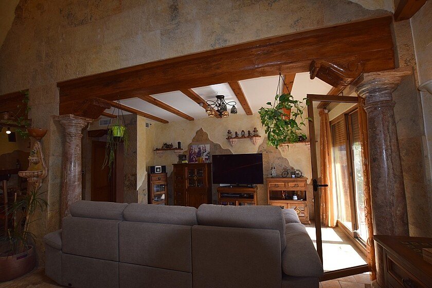 Villa in Redovan, Alicante, Spain 7 bedrooms, 350 sq.m. No. 111291