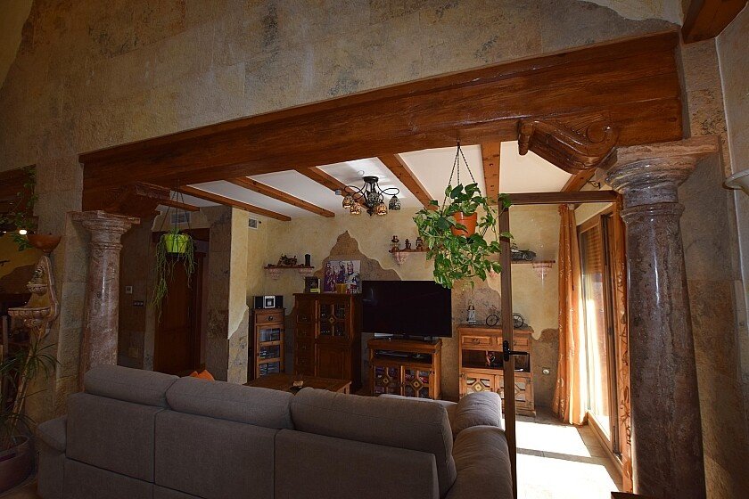 Villa in Redovan, Alicante, Spain 7 bedrooms, 350 sq.m. No. 111291