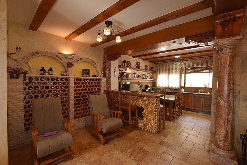 Villa in Redovan, Alicante, Spain 7 bedrooms, 350 sq.m. No. 111291
