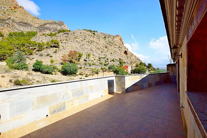 Villa in Redovan, Alicante, Spain 7 bedrooms, 350 sq.m. No. 111291