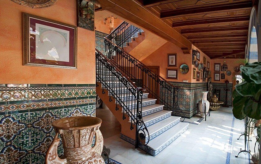 Huoneisto Alicante, Espanja 5 makuuhuonetta, 860 m2 No. 111295