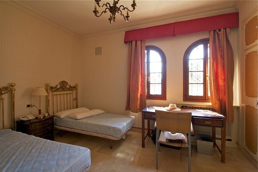 Huoneisto Alicante, Espanja 5 makuuhuonetta, 860 m2 No. 111295