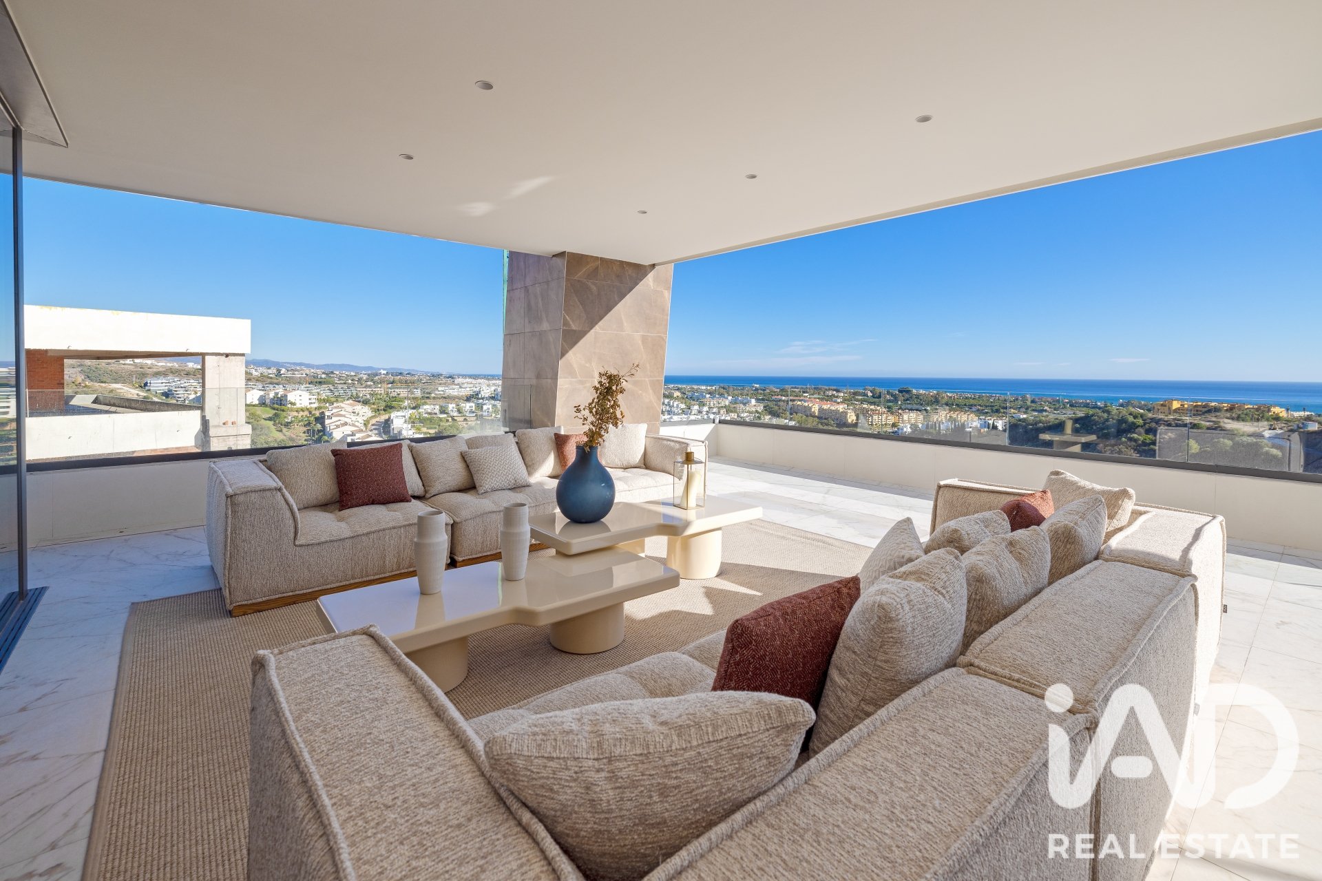 Appartamento a Estepona, Malaga, Spagna 3 camere da letto, 204.93 mq. N° 196612