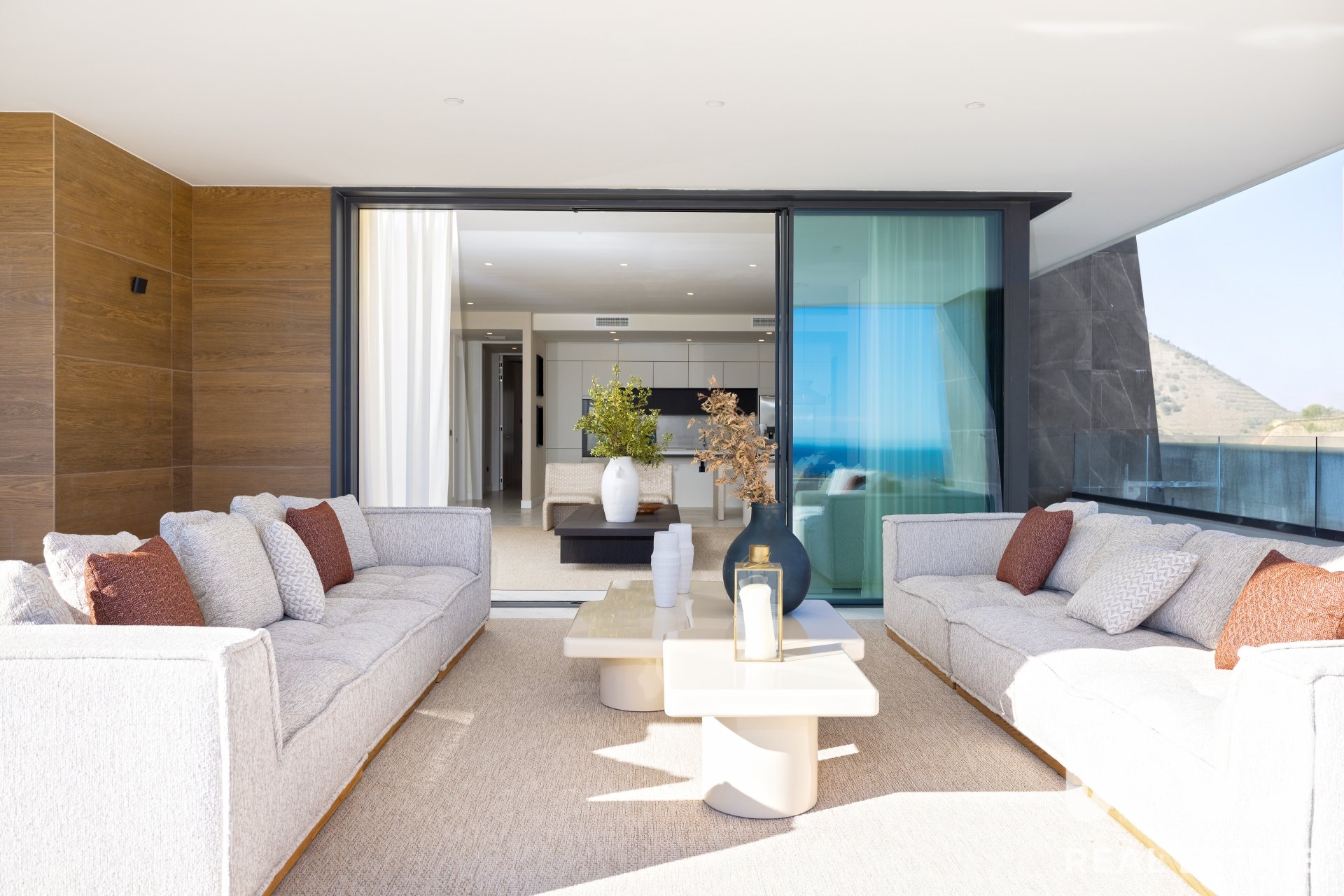 Appartamento a Estepona, Malaga, Spagna 3 camere da letto, 204.93 mq. N° 196612
