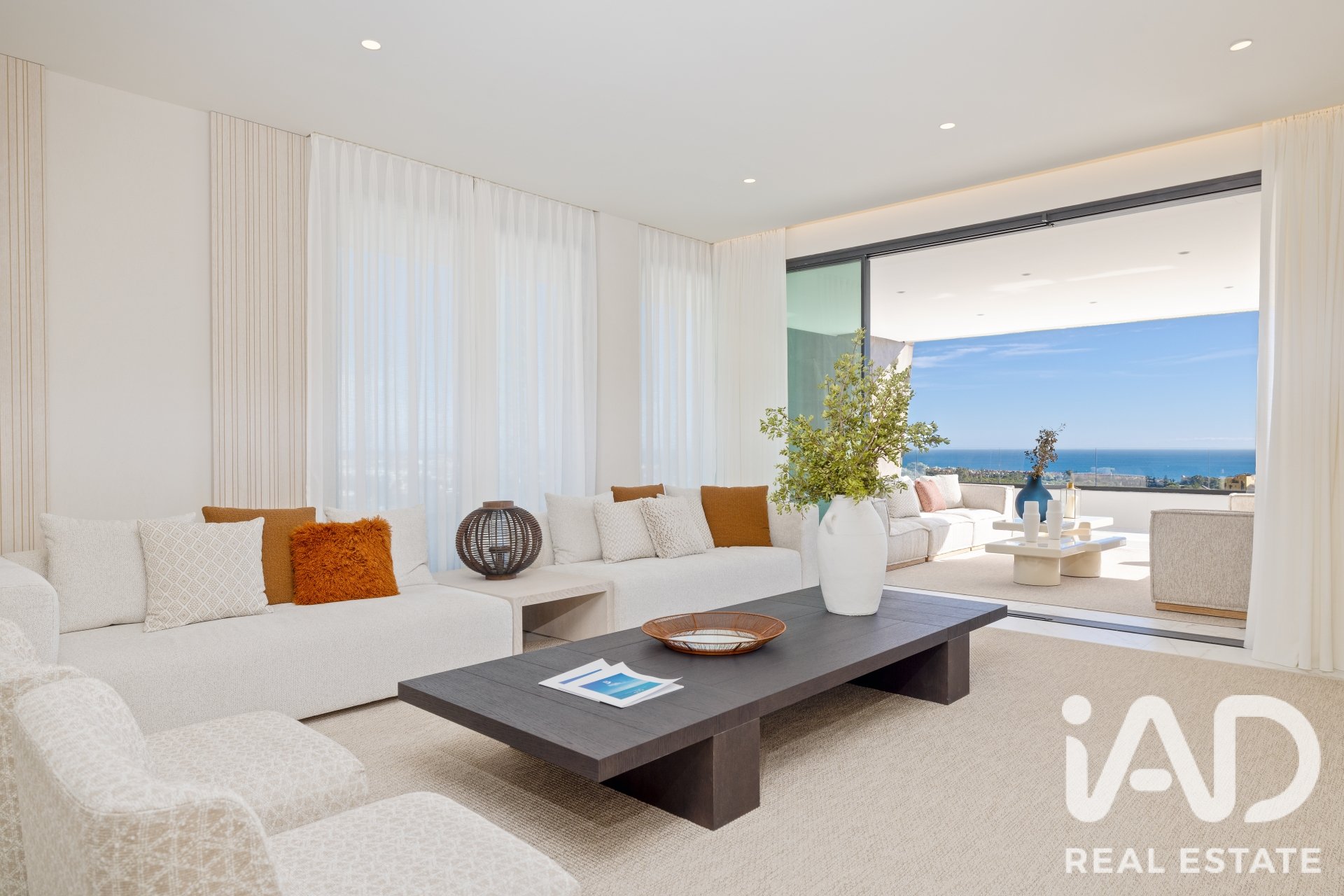 Appartamento a Estepona, Malaga, Spagna 3 camere da letto, 204.93 mq. N° 196612