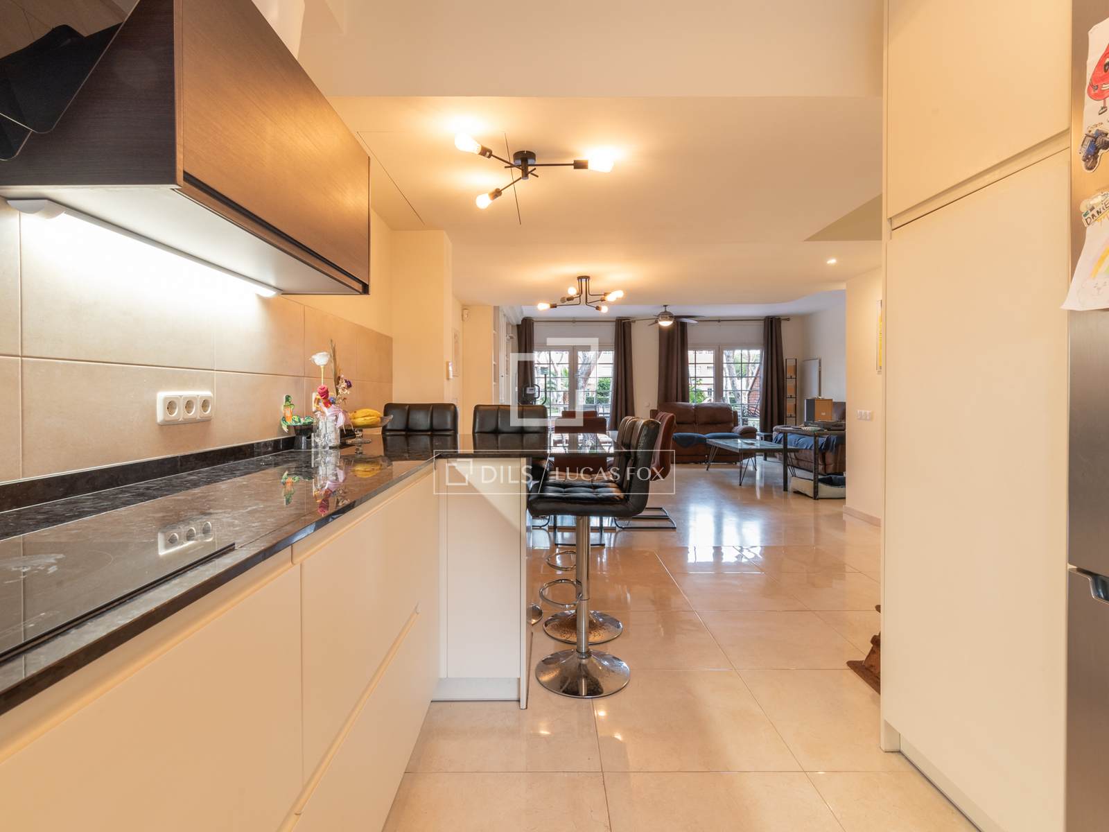 Villa in Gava, Barcelona, Spain 5 bedrooms, 292 sq.m. No. 150878