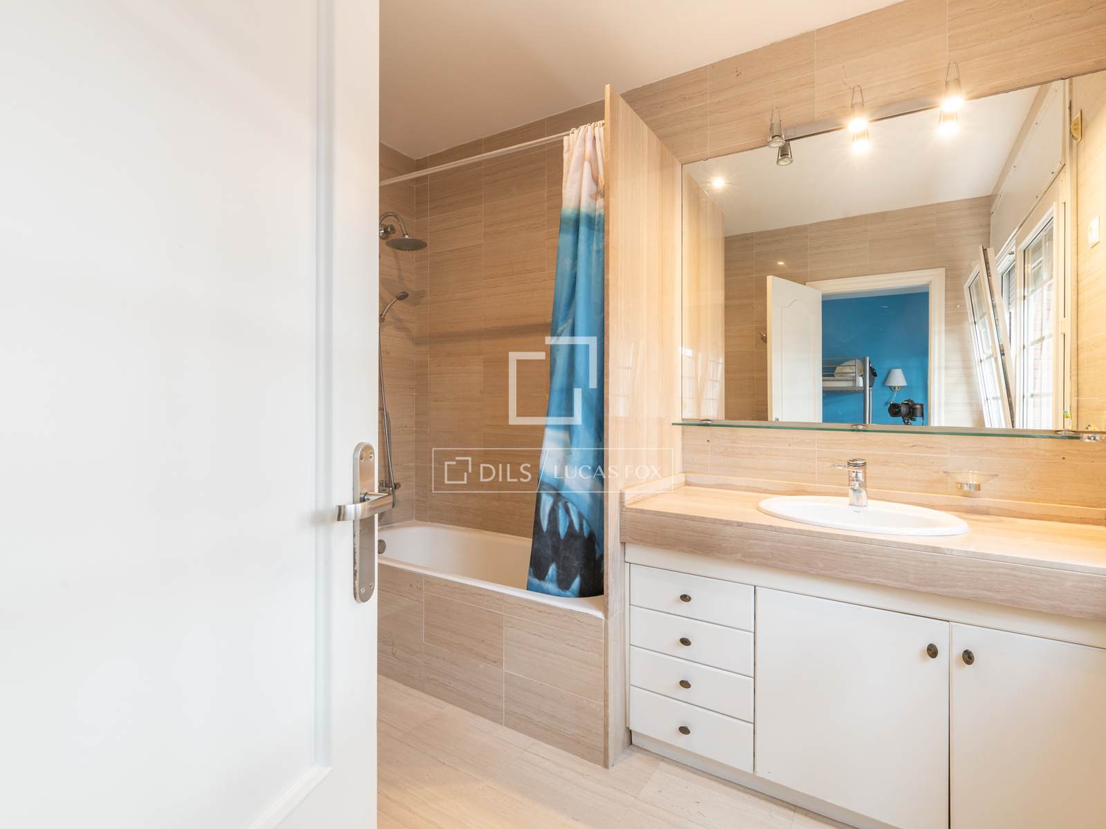 Villa in Gava, Barcelona, Spain 5 bedrooms, 292 sq.m. No. 150878