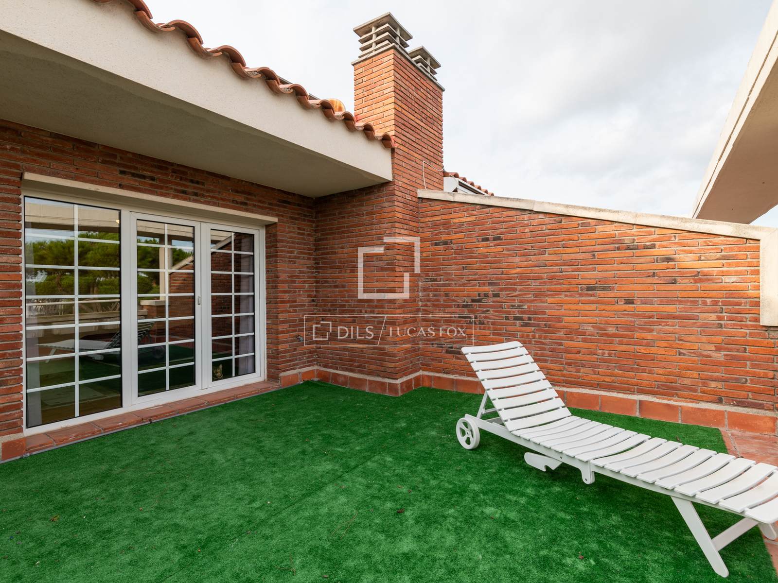 Villa in Gava, Barcelona, Spain 5 bedrooms, 292 sq.m. No. 150878
