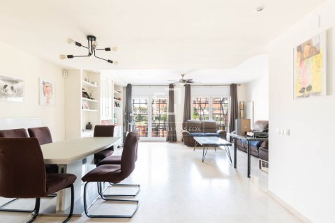 Willa w Gava, Barcelona, Hiszpania 5 sypialni, 292 mkw. nr 150878