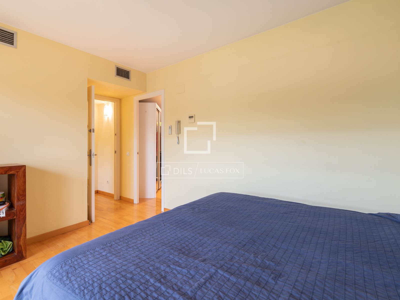 Villa in Gava, Barcelona, Spain 5 bedrooms, 292 sq.m. No. 150878