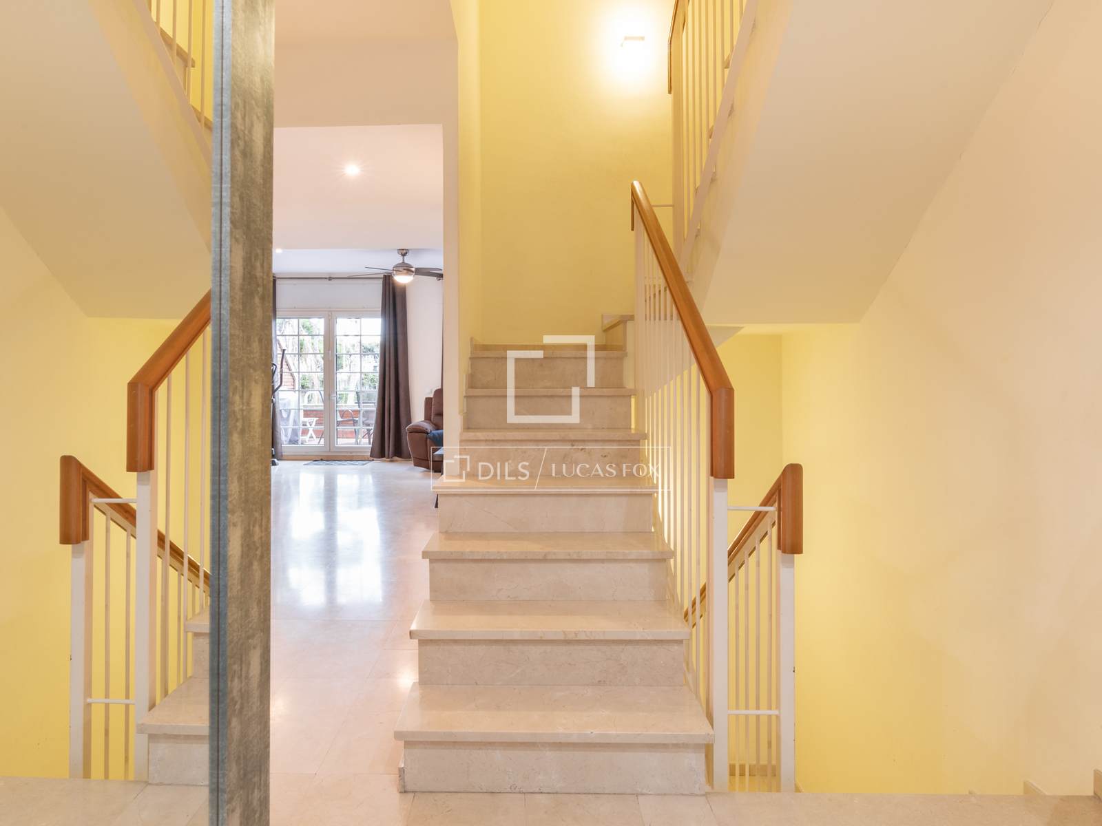 Villa in Gava, Barcelona, Spain 5 bedrooms, 292 sq.m. No. 150878