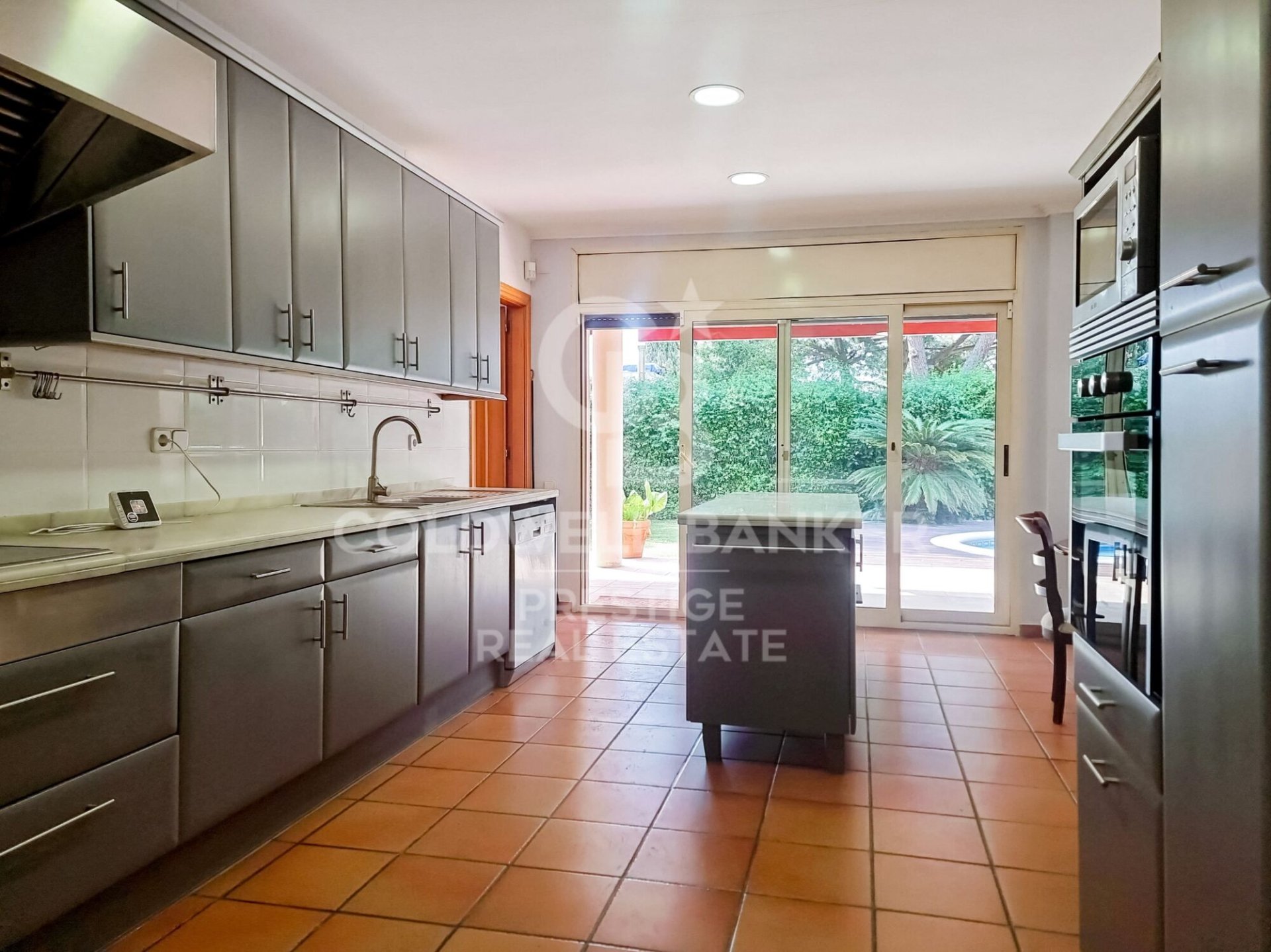 House in Esplugues de Llobregat, Barcelona, Spain 5 bedrooms, 465 sq.m. No. 160392