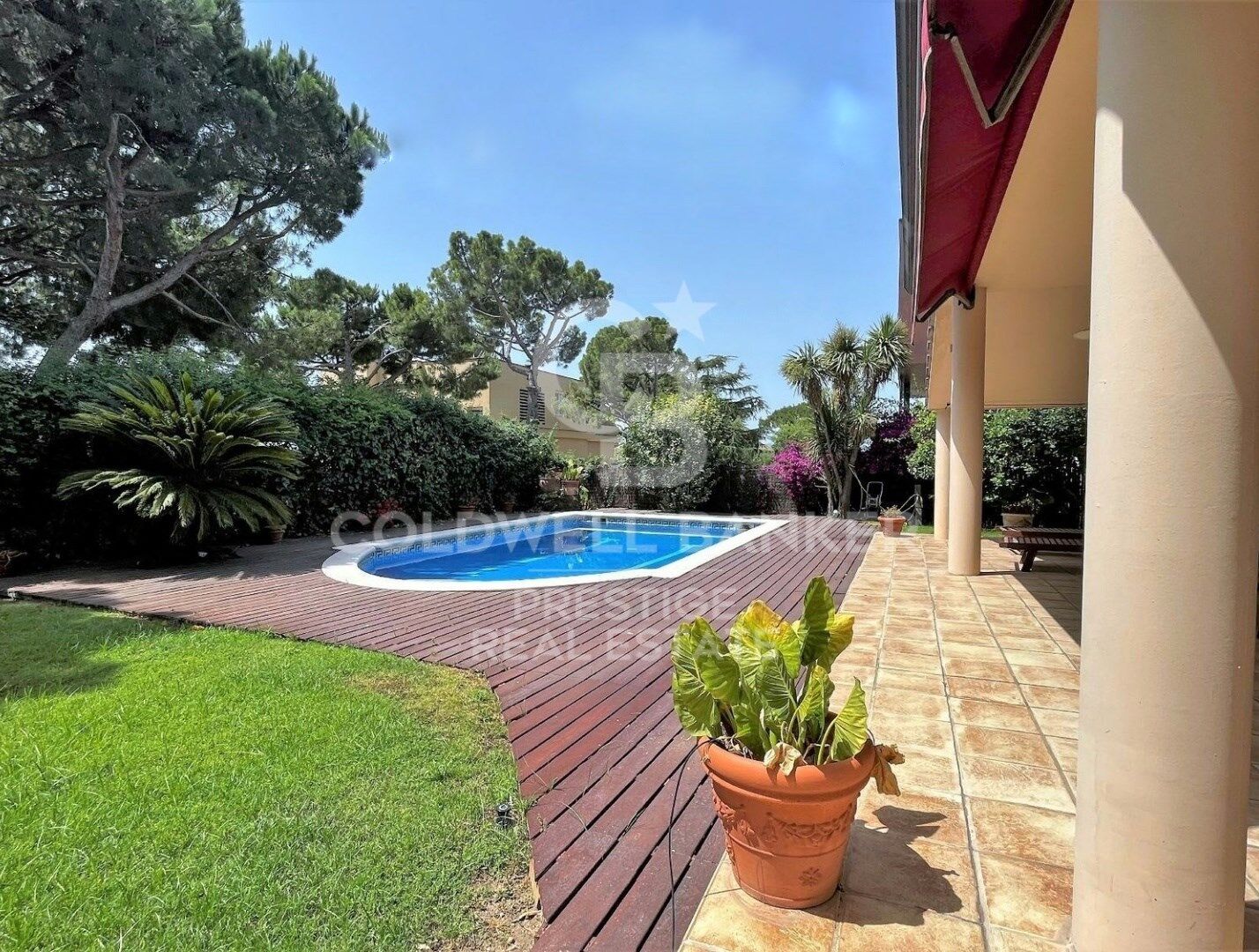 House in Esplugues de Llobregat, Barcelona, Spain 5 bedrooms, 465 sq.m. No. 160392
