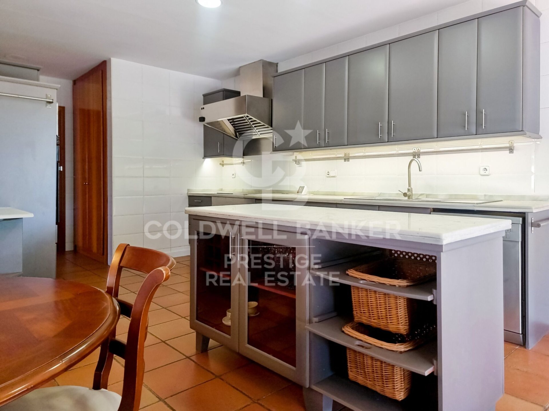 House in Esplugues de Llobregat, Barcelona, Spain 5 bedrooms, 465 sq.m. No. 160392
