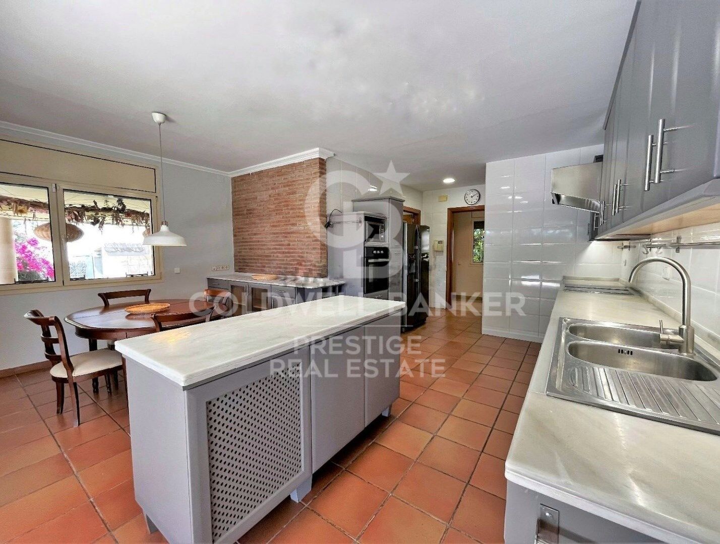 House in Esplugues de Llobregat, Barcelona, Spain 5 bedrooms, 465 sq.m. No. 160392